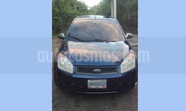 Ford Fiesta Max usado (2009) color Azul precio u$s2.400
