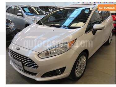 Foto Ford Fiesta Titanium Aut usado (2016) color Blanco precio $38.700.000
