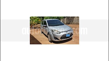 Ford Fiesta 1.6L Aut usado (2011) color Gris precio u$s3.500