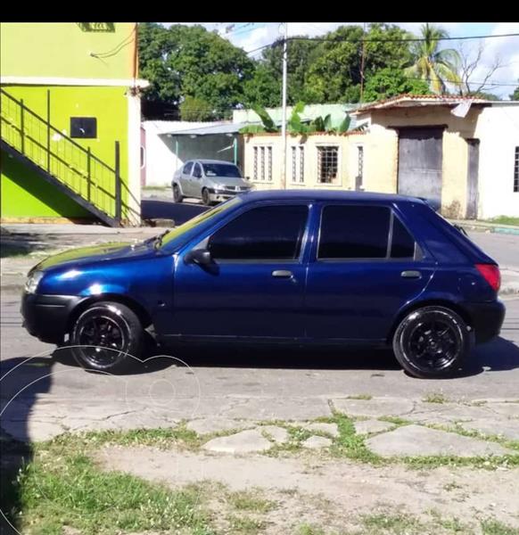 Ford Fiesta Move usado (2001) color Azul precio u$s1.400