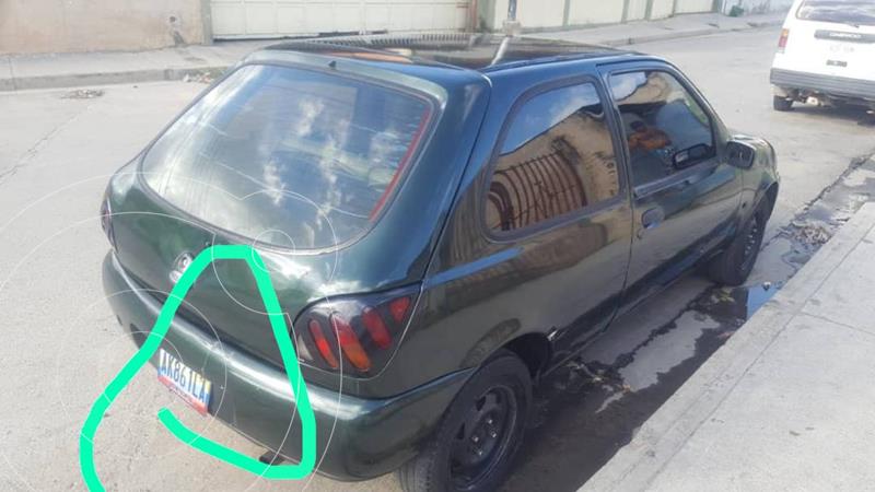 Ford Fiesta 1.6L usado (1998) color Verde precio u$s1.100