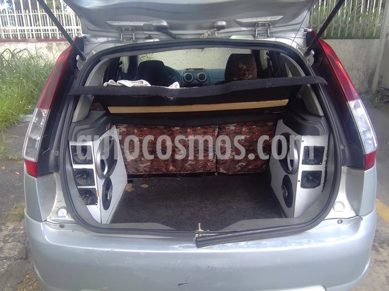 Ford Fiesta 1.6L Aut usado (2010) color Gris precio BoF1.800
