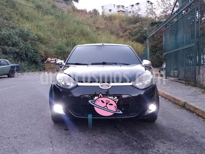 Ford Fiesta Move usado (2011) color Gris precio BoF3.600