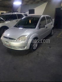 Ford Fiesta Power usado (2007) color Plata precio u$s2.800