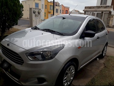 Ford Figo Hatchback Energy usado (2016) color Plata Estelar precio $140,000