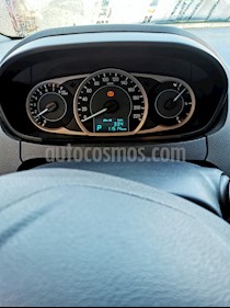 foto Ford Figo Hatchback Impulse Aut A/A usado (2016) color Gris Hierro precio $135,000