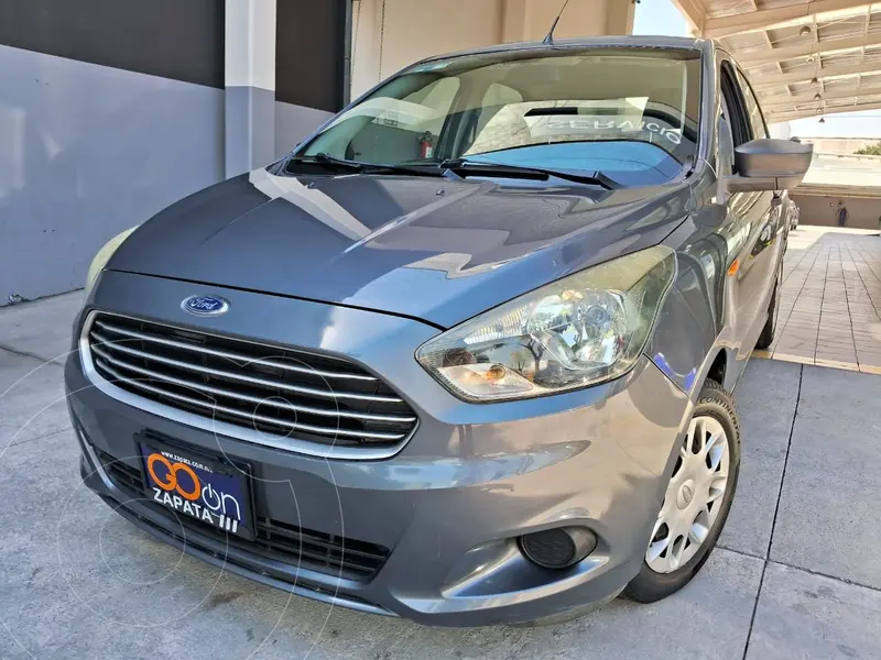 Foto Ford Figo Hatchback Impulse A/A usado (2016) color Gris precio $180,000