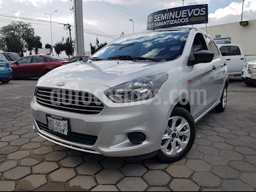 foto Ford Figo Hatchback Energy usado (2017) color Plata Estelar precio $170,000