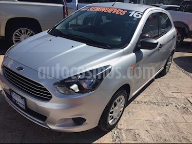 Ford Figo Hatchback Impulse A/A usado (2016) color Plata precio $130,000