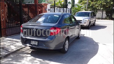 foto Ford Figo Sedán Impulse Aut A/A usado (2017) color Gris Hierro precio $145,000
