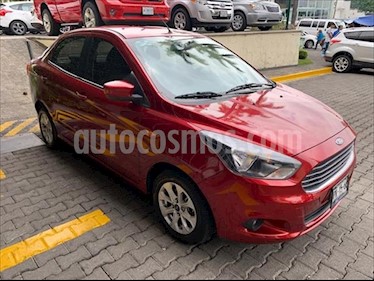 foto Ford Figo Sedán Titanium Aut usado (2018) color Rojo precio $198,000