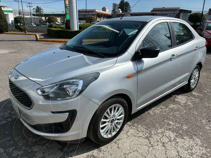 Foto Ford Figo Sedan Energy usado (2021) color Plata precio $175,000