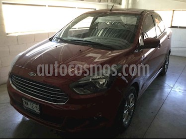 Ford Figo Sedan Titanium Aut usado (2017) color Rojo precio $153,000