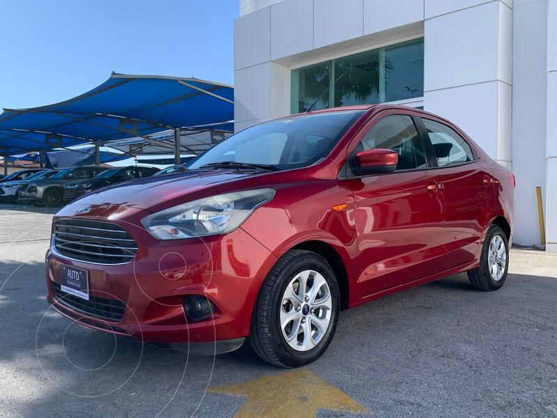 Foto Ford Figo Sedan Titanium usado (2018) color Rojo precio $225,000