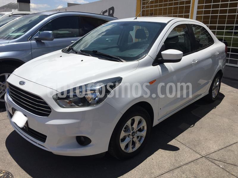 Ford Figo Sedan Impulse Aut A/A usado (2017) color Blanco precio $200,400