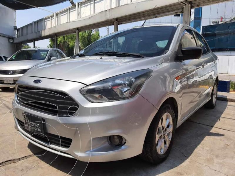 Foto Ford Figo Sedan Titanium usado (2018) color Gris precio $179,500