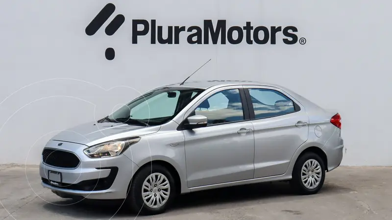 Foto Ford Figo Sedan Impulse Aut A/A usado (2019) color plateado precio $139,000
