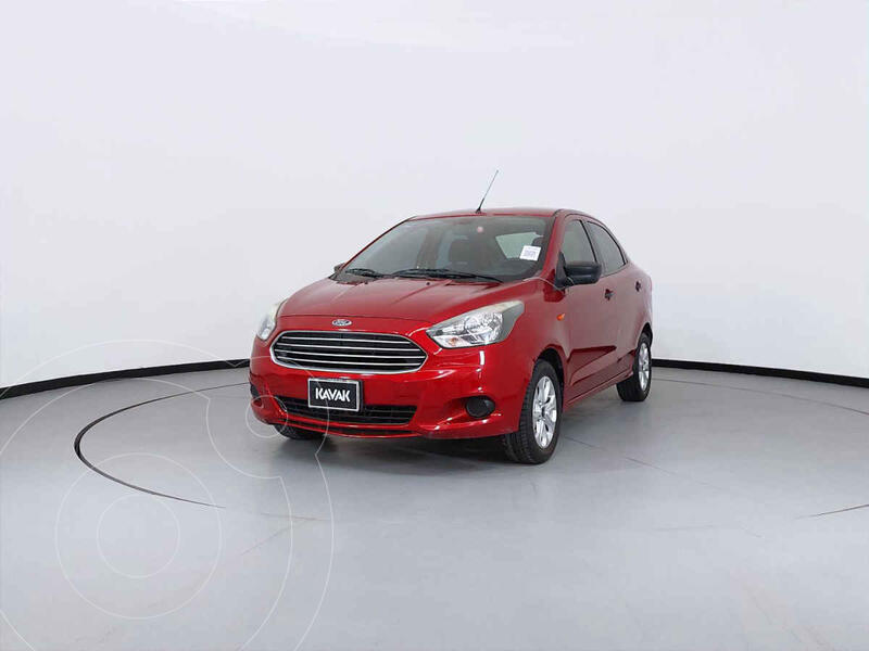 Foto Ford Figo Sedan Energy usado (2017) color Rojo precio $178,999