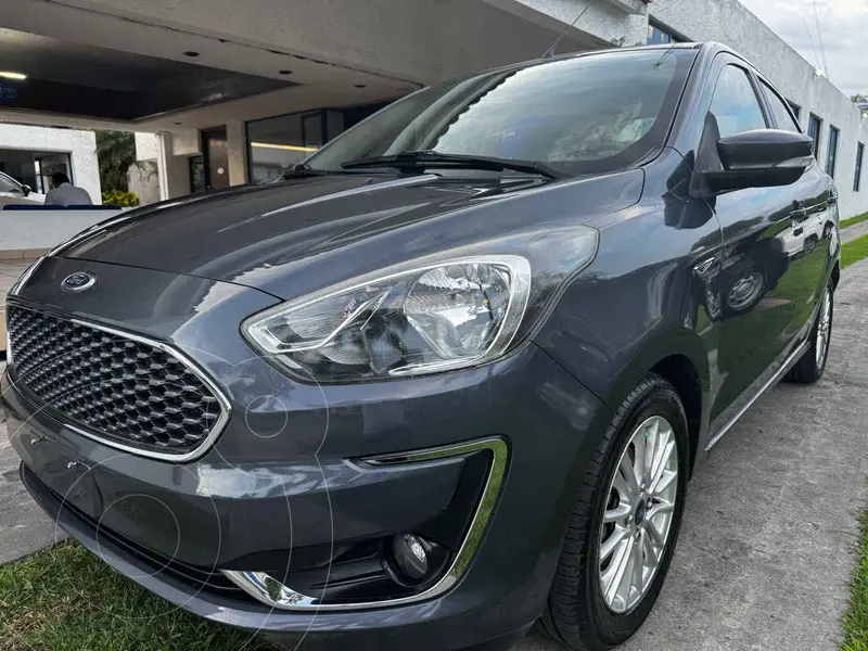 Foto Ford Figo Sedan Titanium Aut usado (2020) color Gris precio $210,000