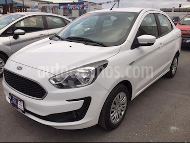 foto Ford Figo Sedán Impulse Aut A/A usado (2019) color Blanco precio $179,000