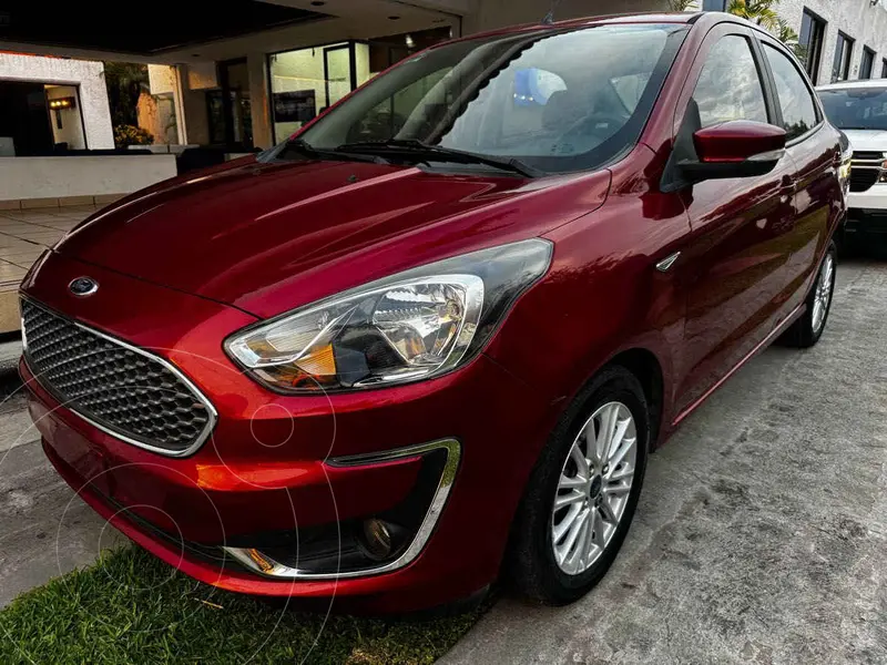 Foto Ford Figo Sedan Titanium Aut usado (2021) color Rojo precio $199,000