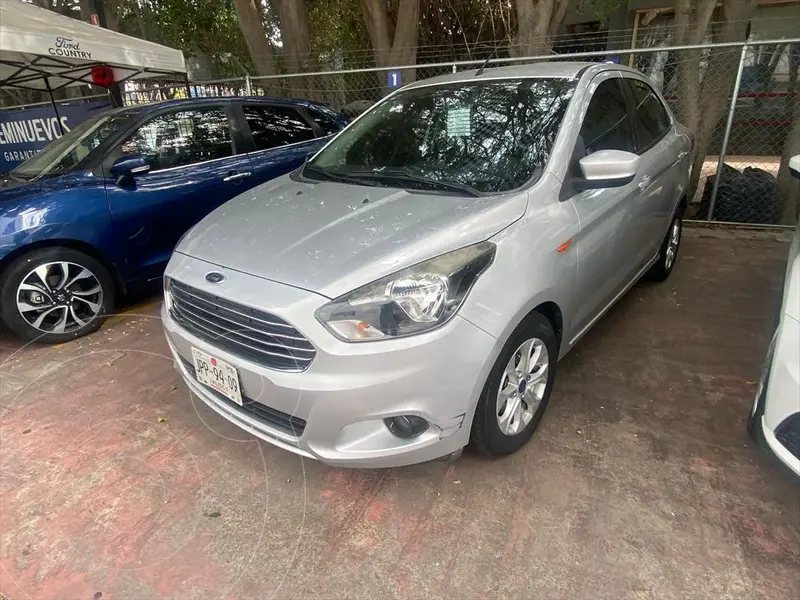 Foto Ford Figo Sedan Titanium Aut usado (2018) color Plata precio $180,000