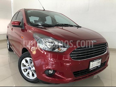 foto Ford Figo Sedán Titanium Aut usado (2017) color Rojo Rubí precio $169,900