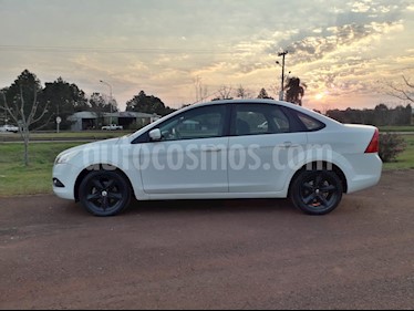 foto Ford Focus Exe Trend 2.0L Plus usado (2011) color Blanco Oxford precio $390.000