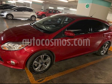 foto Ford Focus Hatchback SE Aut usado (2012) color Rojo Rubí precio $110,000