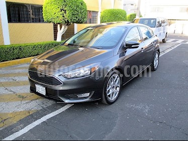 Foto venta Auto usado Ford Focus Hatchback SE Luxury Aut (2016) color Gris precio $209,900