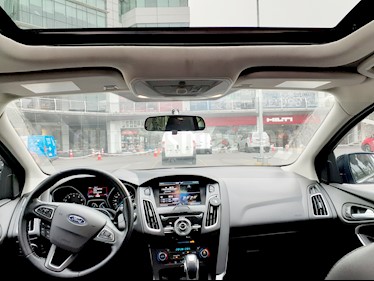 Ford Focus Hatchback Titanium AT 2.0L usado (2017) color Negro precio $9.600.000