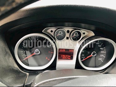 foto Ford Focus One 4P Edge 1.6 usado (2011) color Gris Claro precio $249.000