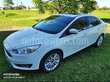 Foto venta Auto usado Ford Focus One 4P Edge 1.6 (2017) color Blanco precio $650.000