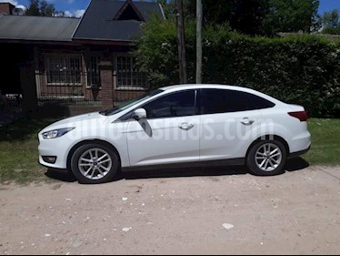 foto Ford Focus One 5P 1.6 Edge usado (2015) color Blanco precio $550.000