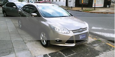 foto Ford Focus One 5P 1.6 Edge usado (2014) color Dorado precio $260.000