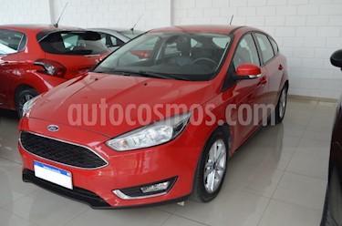 foto Ford Focus One 5P Edge 1.6 usado (2018) color Rojo precio $845.000
