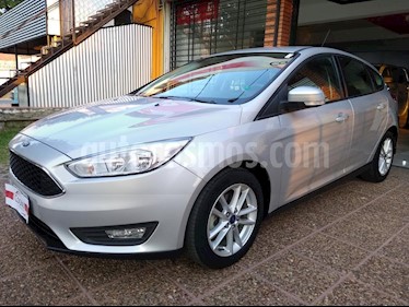foto Ford Focus One 5P 1.6 Edge usado (2016) color Gris Claro precio $111.111