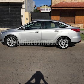 foto Ford Focus Sedán 1.6L S usado (2017) color Plata Metalizado precio $545.000