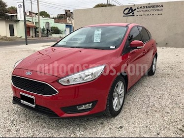 foto Ford Focus Sedán 1.6L S usado (2015) color Rojo precio $568.000