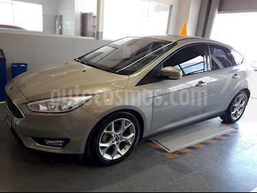 foto Ford Focus Sedán 2.0L SE Plus Aut usado (2015) color Bronce precio $624.900