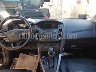 foto Ford Focus Sedán 2.0L SE Plus Aut usado (2015) color Negro Perla precio $540.000