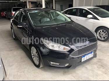 foto Ford Focus Sedán 2.0L SE Plus usado (2017) color Negro precio $728.000