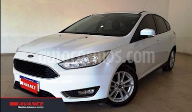 Foto venta Auto usado Ford Focus Sedan 2.0L SE (2017) color Blanco precio $629.000