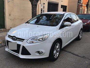 foto Ford Focus Sedán 2.0L SE usado (2015) color Blanco Oxford precio $437.900