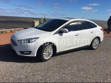 Foto venta Auto usado Ford Focus Sedan 2.0L Titanium Aut (2015) color Blanco Oxford precio $650.000