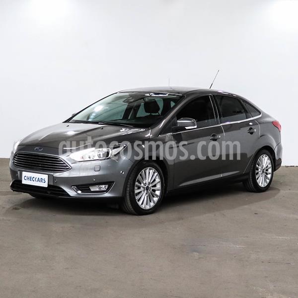 Ford Focus Sedan 2.0L Titanium Aut usado (2017) color Gris Mercurio precio $1.636.000