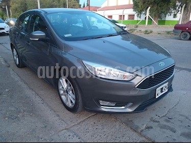 Ford Focus Sedan 2.0L SE usado (2015) color Gris Mercurio precio $780.000