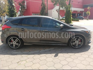 Foto Ford Focus ST 2.0L usado (2016) color Gris precio $370,000