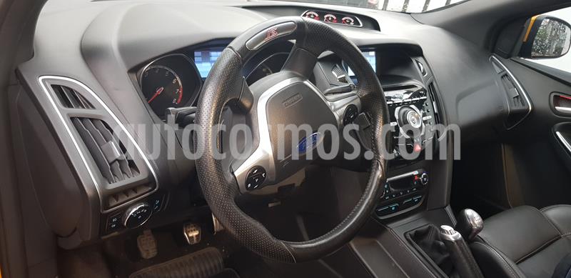 Ford Focus ST 2.0L usado (2014) color Amarillo precio $215,000