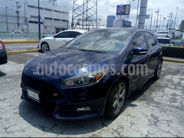 Ford Focus ST 2.5L usado (2017) color Azul precio $450,000